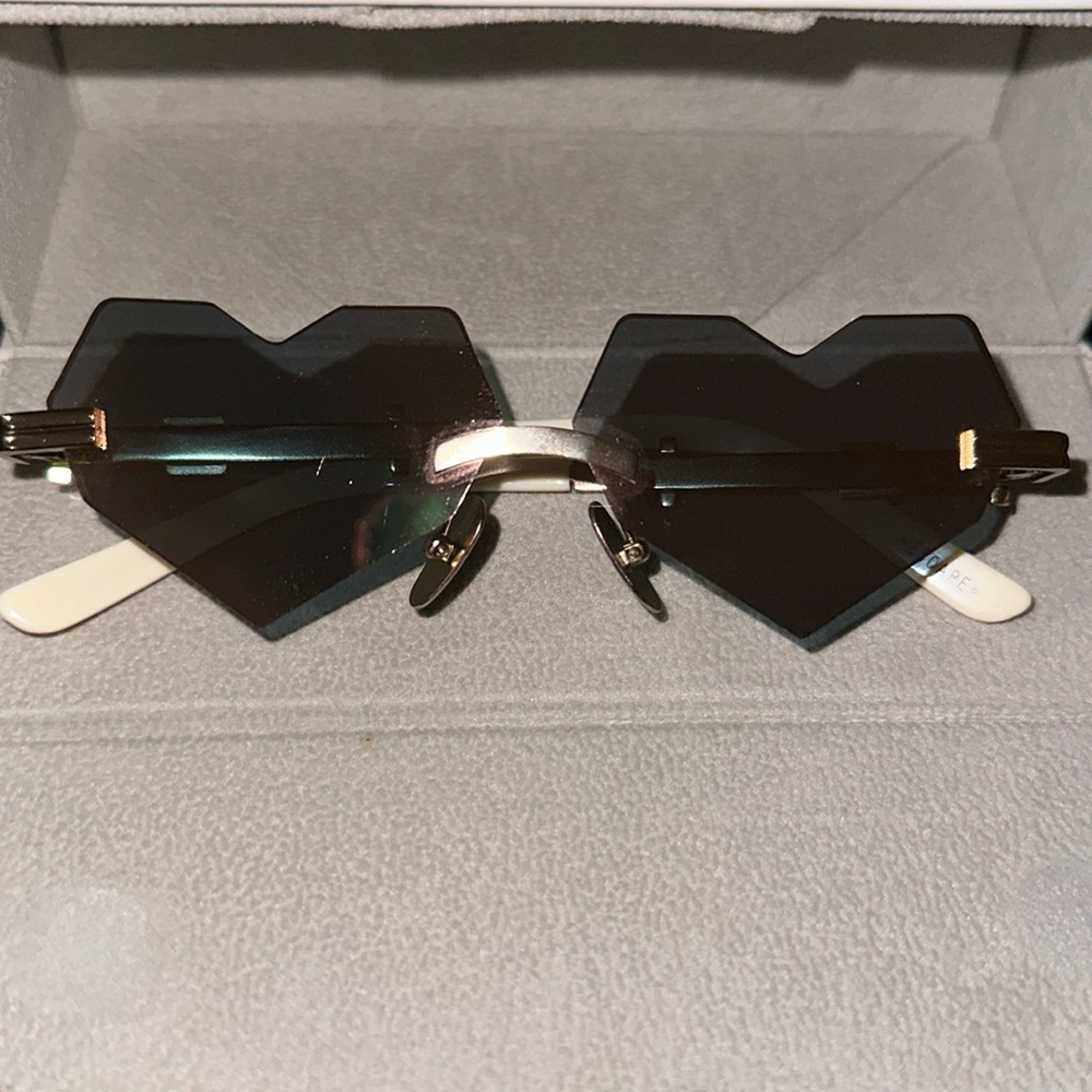 Esqape specs